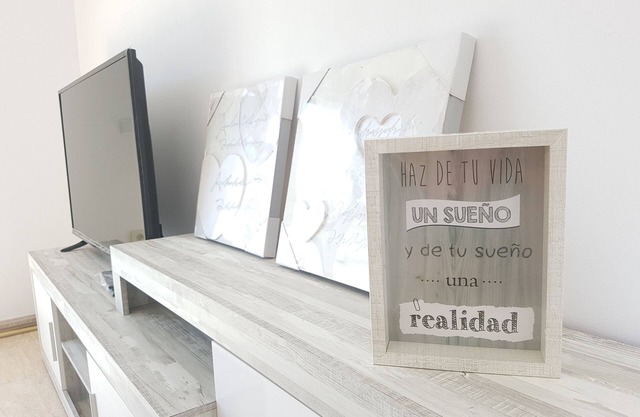 PICASSO AZAHAR Vinaròs Apartment with Free Wifi and Air Conditioning. New!