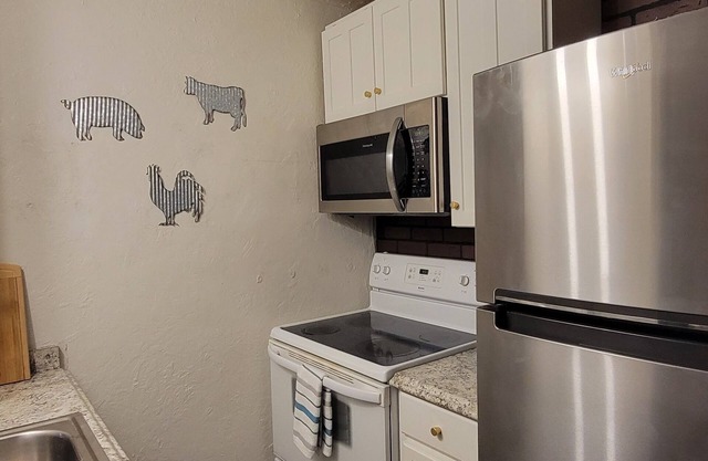 Pine Grove - Cozy Tempe 1br Apartment