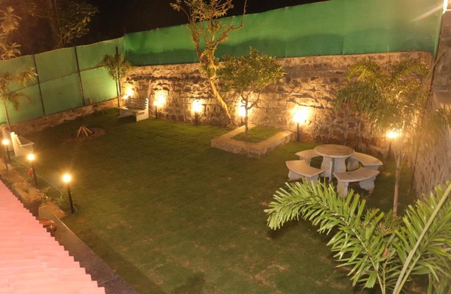 PINE VILLA GARDEN