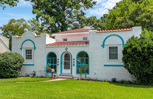 Pinterest-Worthy Spanish Style Casita! Dogs Welcome!