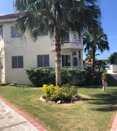 Pipers Cove Resort