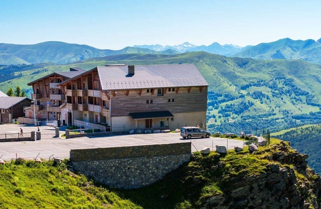 Piscine + Casiers à Ski | 50m des Remontées !