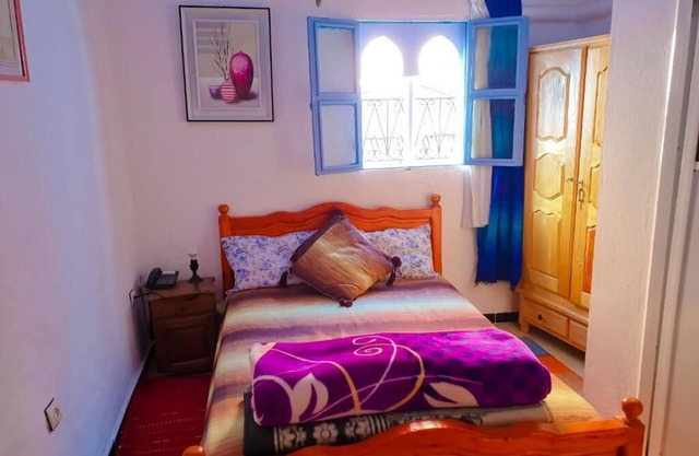 Placed in the heart of the old town, super friendly close to everything you need