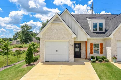 Plains Getaway In Auburn
