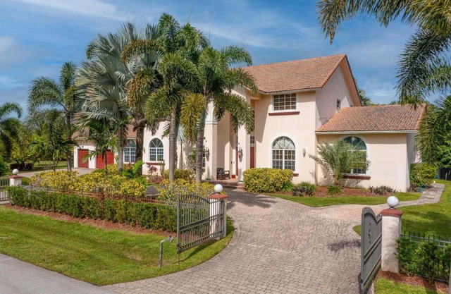Plantation Acres Luxury Mansion & Private Pool