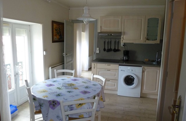Pleasant F2 with air conditioning for curists or holidaymakers in Lamalou les Bains