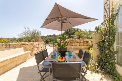 Pleasant stone house & jacuzzi St Martin - Happy Rentals