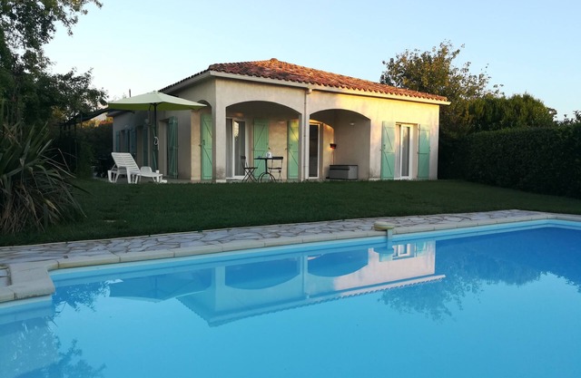 Pleasant villa seaside with private pool garden 2000m2
