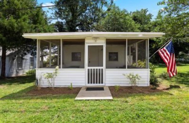Plum Point Cottage #1