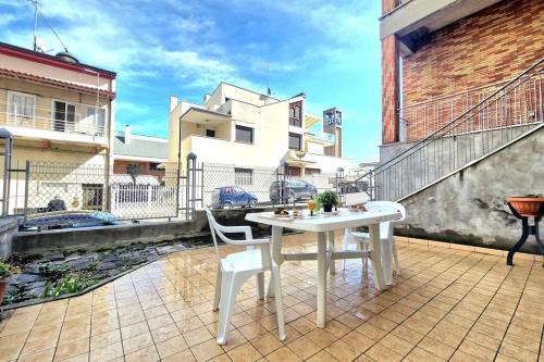 [Pochi Passi dal Mare]Ampia Casa & Cortile privato