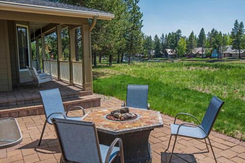 Pony Express - Meredith Lodging