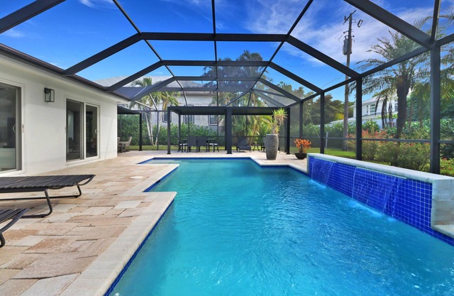 Pool Home in the Heart of Naples!