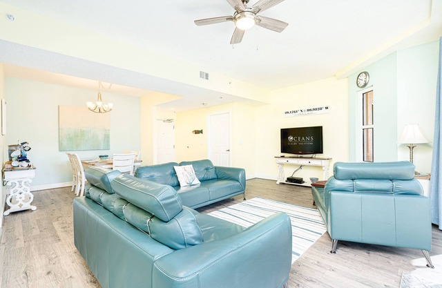 Pool Open!Sanibel Condo-Ocean Side View #606