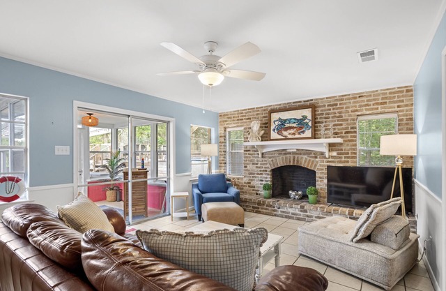 Pool & Patio, Spacious Home Near Downtown Ocean Springs w/2 MBR!
