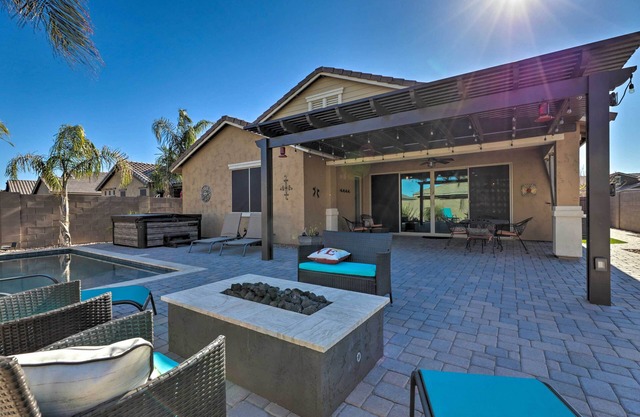 Pool, Resort Amenities: Queen Creek Home!