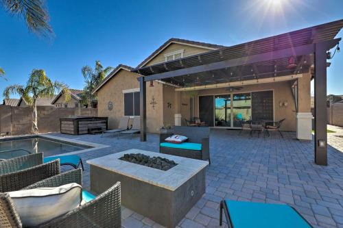 Pool, Resort Amenities Queen Creek Home!