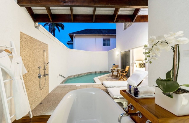 Pool Suite by Fantasia Villas