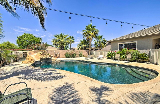 Pool Table, Yard & Grill: Luxe Queen Creek Escape