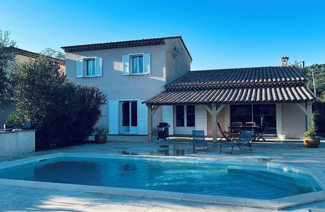 Pool Villa comfortably between Cannes St. Raphael 6-8