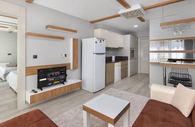 Pools, Wifi, City Center, Residance