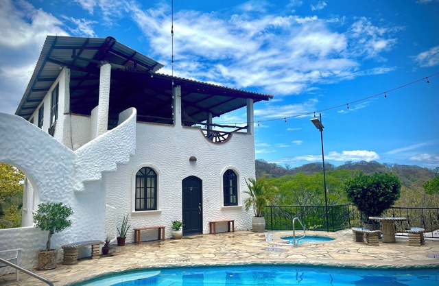Poolside Cabana by the Beach at Villa ViYarte