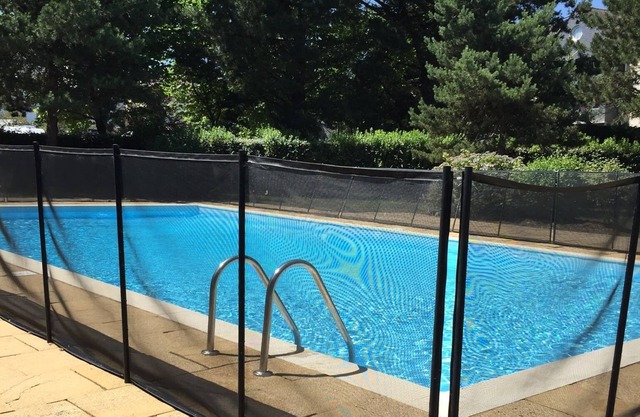 PORT CROUESTY apartment with pool