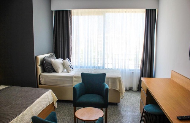 Port Marina Hotel