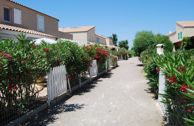 PORTIRAGNES BEACH. HOUSE T3 IN RESIDENCE WITH POOL 700m FROM THE BEACH.
