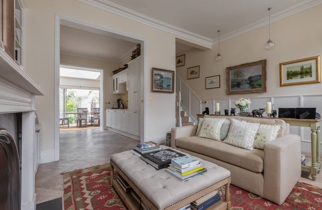 Portland Road X by onefinestay