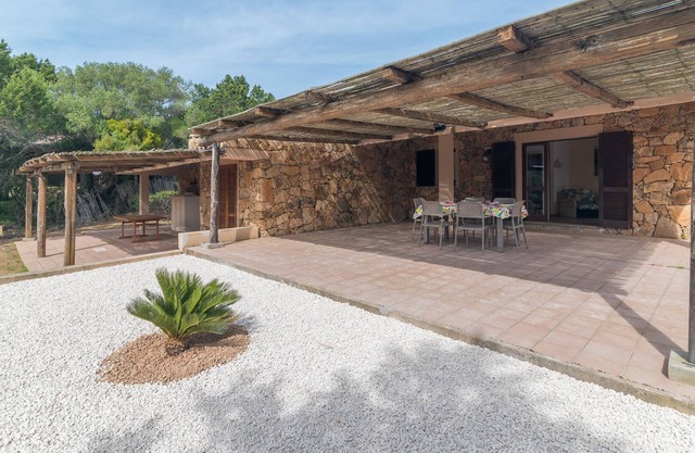 Porto Mannu Villa 4a with Private Terrace, Private Garden and Air Conditioning