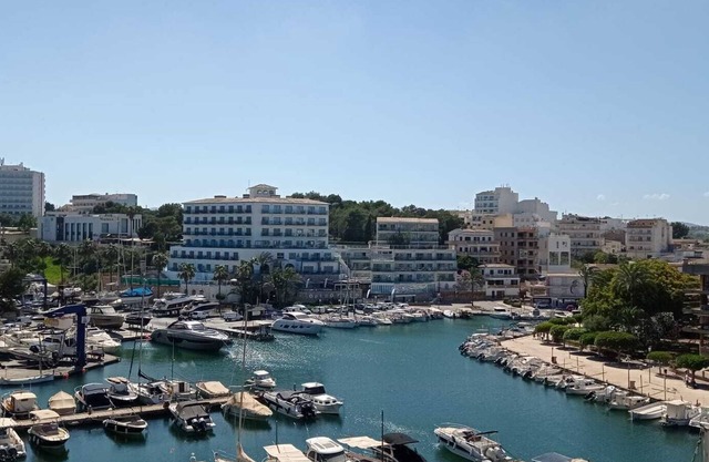Portodrach Aparthotel & Suites