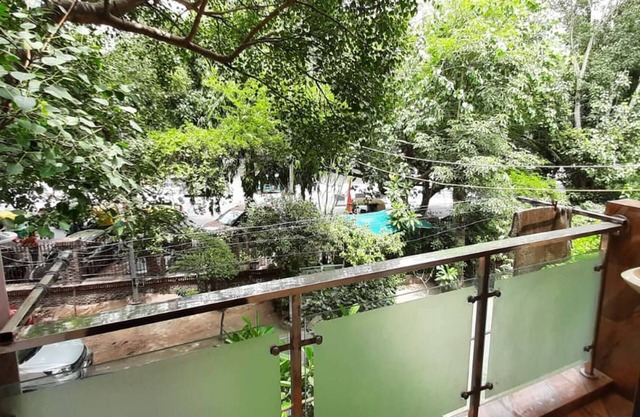 Posh Foreigners Place,couples Allowed Lajpat Nagar