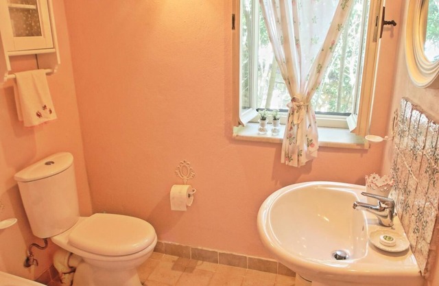 Prasini Luxury Cottage