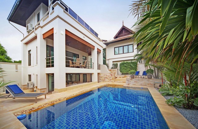 Pratumnak Golden Angel Pool Villa