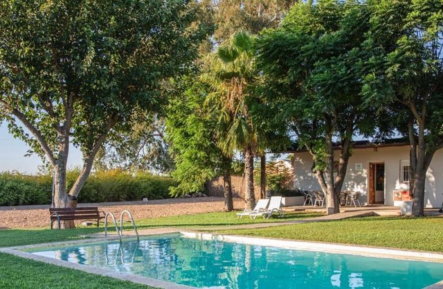 Preciosa y confortable casa de campo con piscina y chimenea