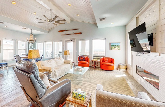 Premier Gulf-Front Luxury Rental in Port Aransas with Private Pool, Beach Access