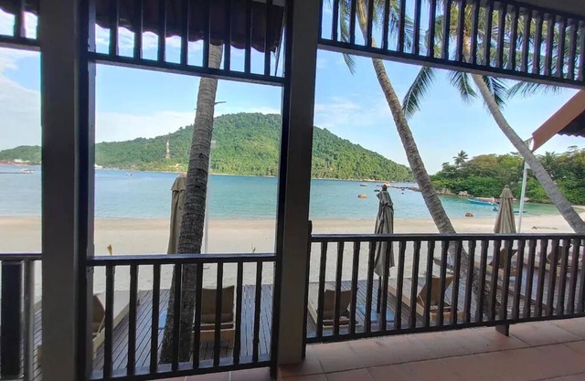Premium Sea View Suite with Private Pool