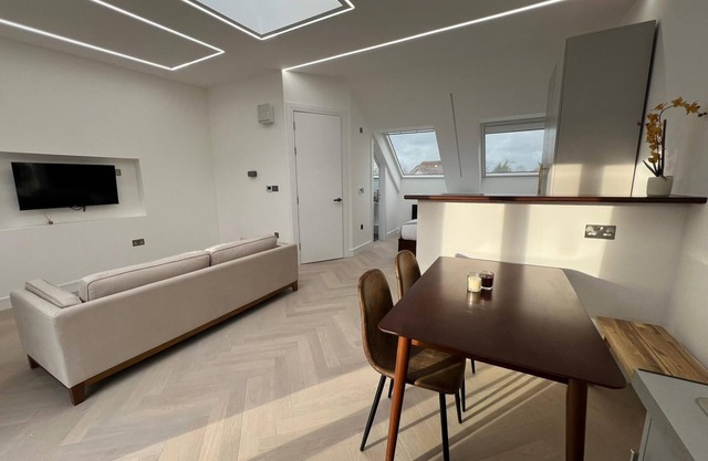 Premium Studio in Harrow - Greater London
