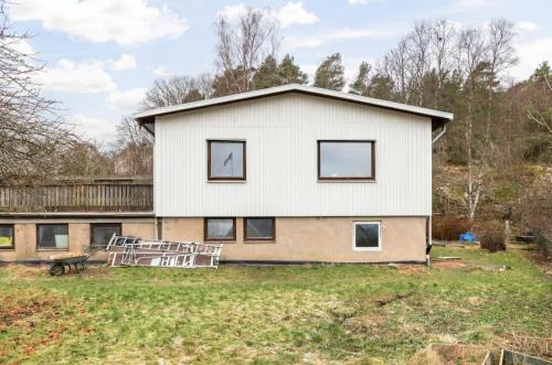 Premium Workers Home 10 bedrooms Near Volvo