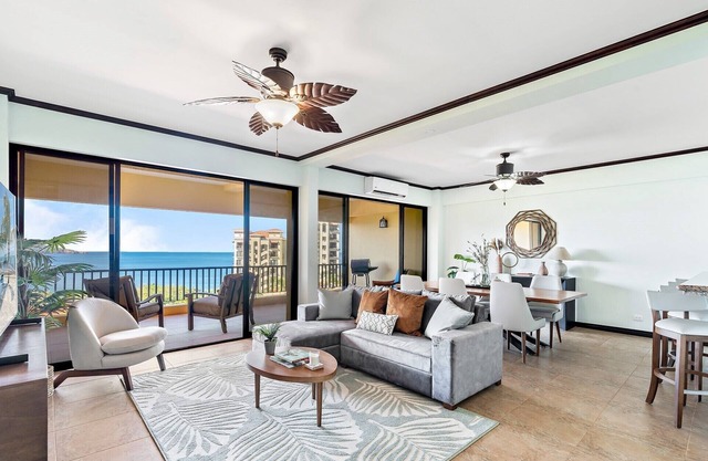 Presidential Suite 22 Flamingo, Luxury Condo with Panoramic Ocean Views