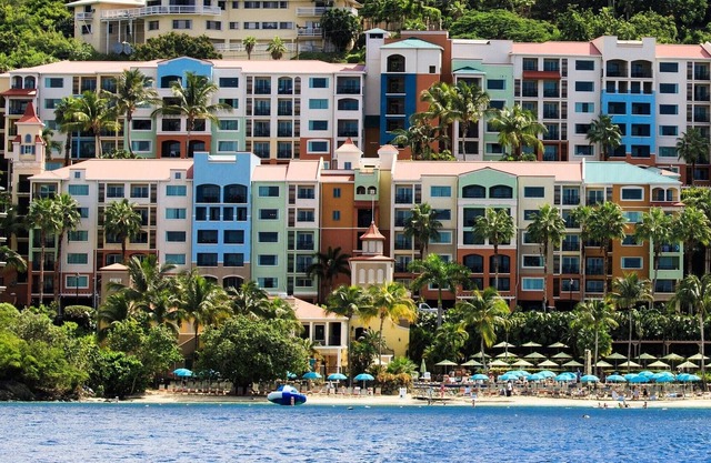 President's week in a Luxurious 2 Bedroom Villa, 2 Bathrooms. Full resort access
