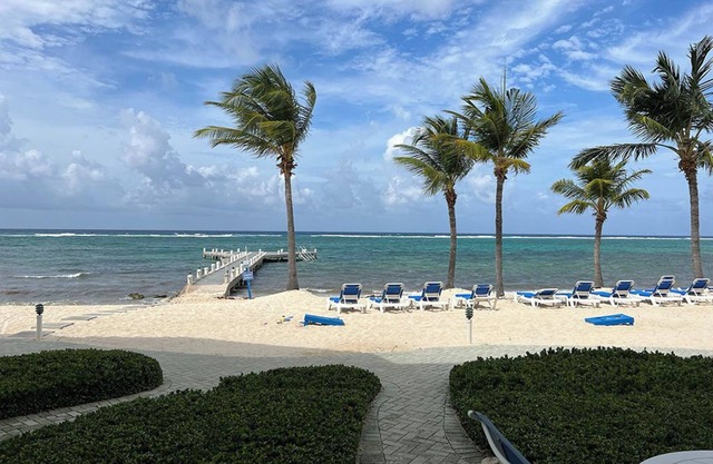 President's Wkend-Oceanfront 1-bedroom condo w/in resort-sleeps 4-full Kitchen