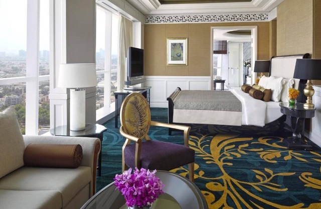 Presidential Suite Near Higher College Technology