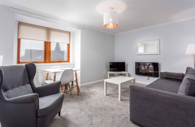 Prestwick Central - Donnini Apartments