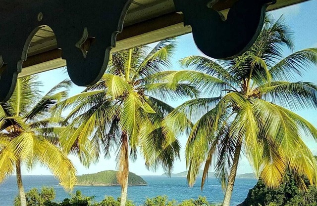 Pretty Creole Martinique villa rental