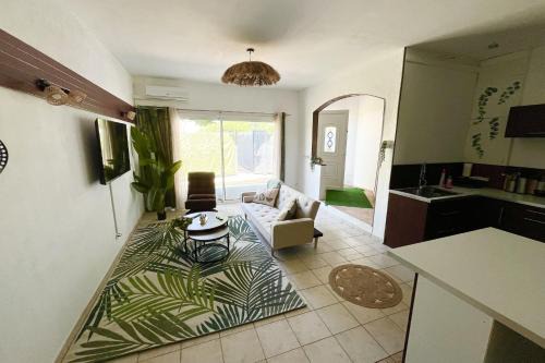 Pretty house for 6