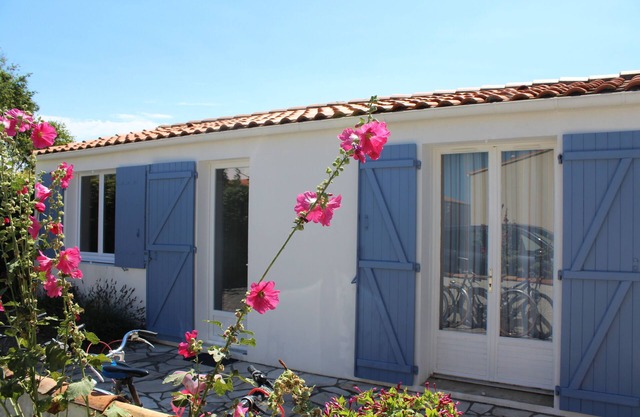 Pretty house close to the beach