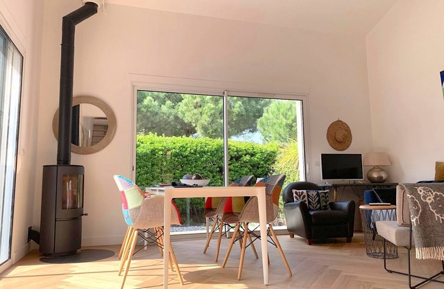 Pretty recent villa 3 bedrooms, 100 M from the beach Chatelaillon Plage