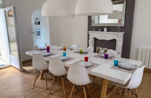 Pretty townhouse in the heart of the village