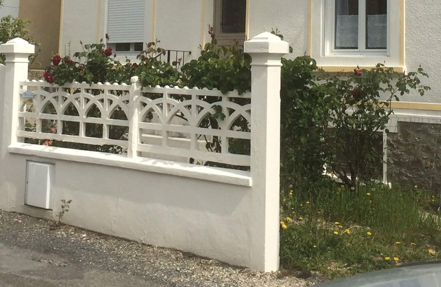 Pretty villa 5 mins walk from the beach, garden. Quiet. Train station, shops, on foot